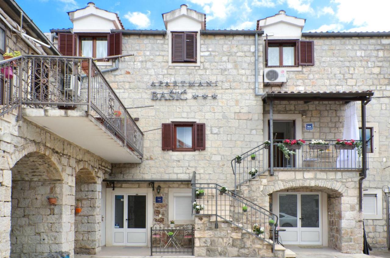 Apartmani Basic 1 斯普利特 外观 照片